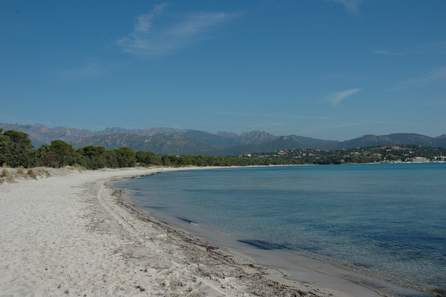 La mer, le sable et les montagnes